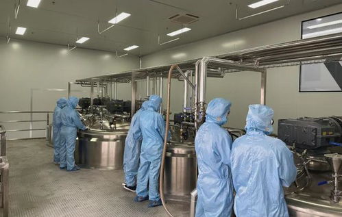 碧蓮生物 如何找有實(shí)力的工廠幫忙生產(chǎn)加工一套精華水乳霜套盒